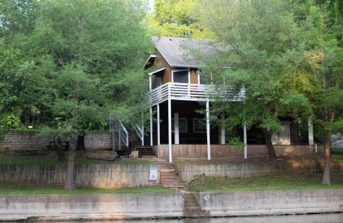 New Braunfels House | Earth Haus
