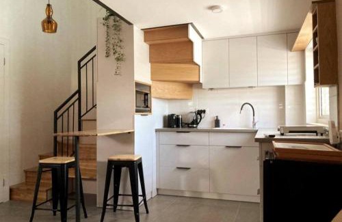 Kinneret Apartment | Earth & Heavens