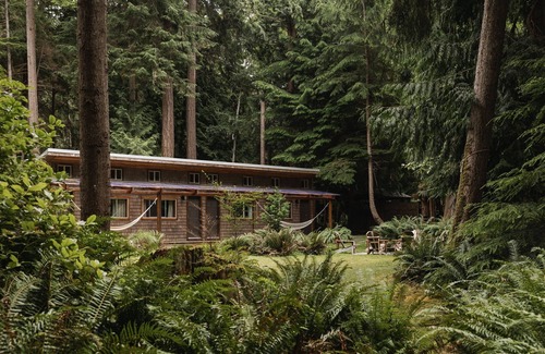 Savary Island Cabin | Earth Suite 4 at the Savary Island Resort