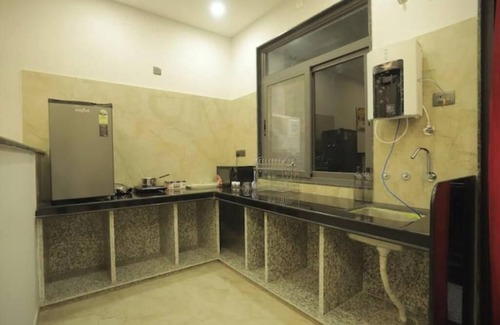 Gayariawas House | Earthen Bliss Luxury 2BHK Apt with Balconynn
