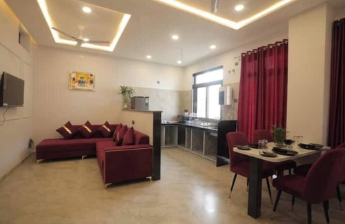 Gayariawas House | Earthen Bliss Luxury 2BHK Apt with Balconynn