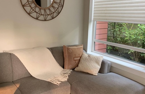 Regional District of Nanaimo Condo | Easily accessible condo just steps to the waterfront walkway in Nanaimo