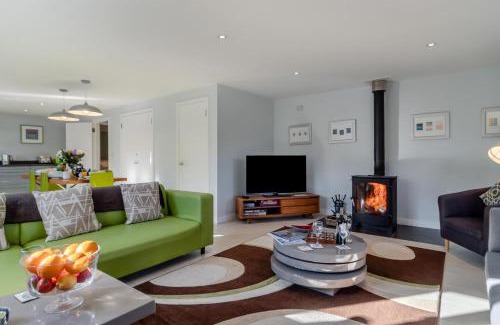 Knodishall House | East Barn Cottage