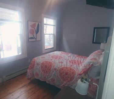 East Bayside Apartment | East Bayside/Munjoy - Charming Downtown Escape
