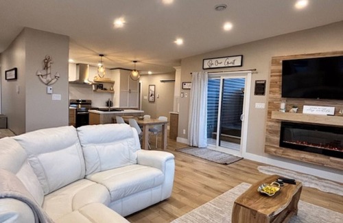 Petty Harbour House | East Coast Tranquility - Ocean Views & Hot Tub!