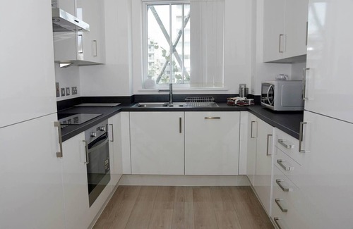 Canning Town House | East Central London - Sleeps 6 - Pet Friendly