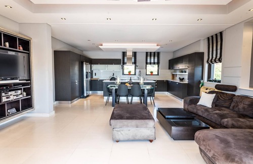 Palaia Fokaia Villa | East Coast Mansion by Unique Villas Collection