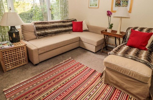 Haydon Bridge Cottage | EAST COTTAGE, pet friendly, with open fire in Haydon Bridge