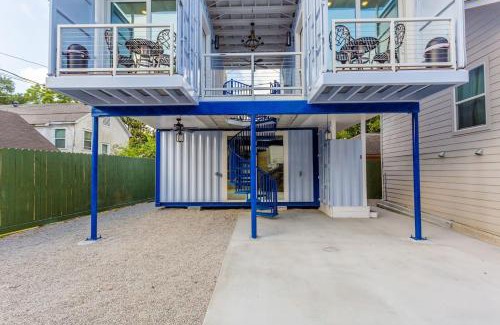 Greater East End Apartment | East Downtown Mico-luxe Container living pod #8