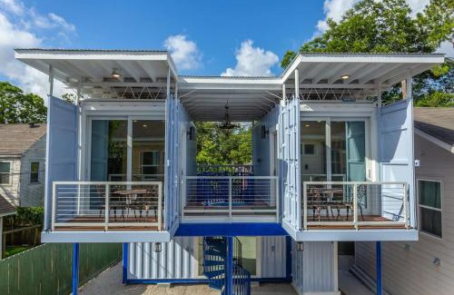 Greater East End Apartment | East Downtown Mico-luxe Container living pod #8