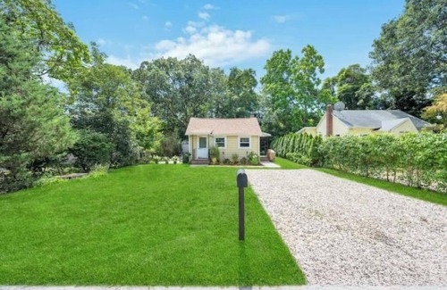 Flanders Cottage | East End Escape