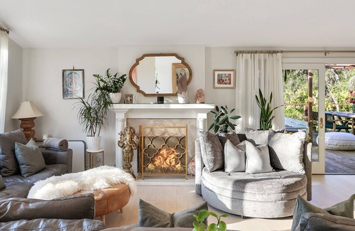 Ojai House | East End Jewel - Family Retreat + Airstream