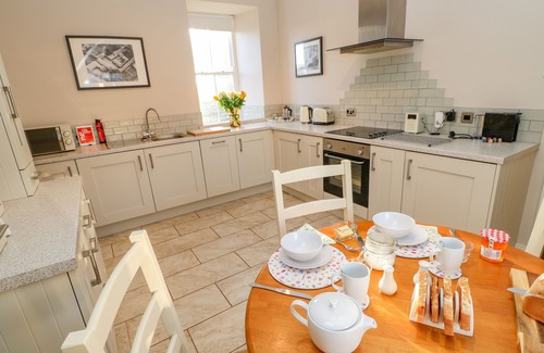 Humshaugh Cottage | EAST FARMHOUSE COTTAGE, family friendly, with open fire in Humshaugh