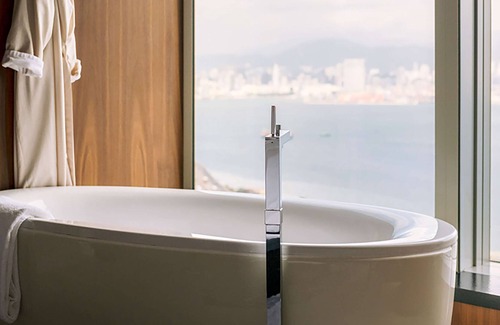 Quarry Bay Hotel | EAST Hong Kong