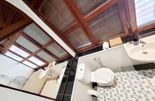 Historic George Town House | East Indies Mansion
