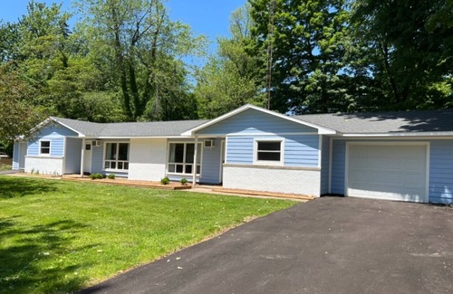 Paw Paw Lake House | East Lakeview Place Paw Paw Lake