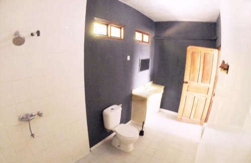 Labuhan Lombok House | East Lombok Dive Hotel - 3 private rooms on the beach