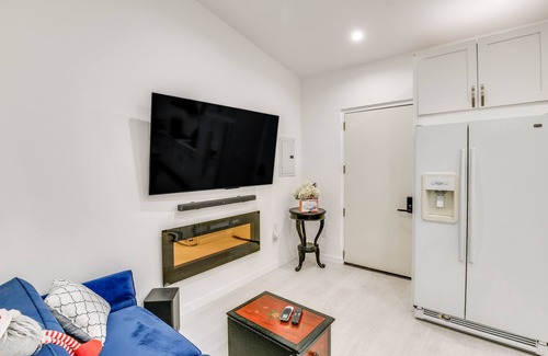 East Los Angeles Apartment | East Los Angeles Studio - Near Dodger Stadium!