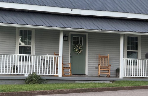 Pulaski House | East Madison Escape.