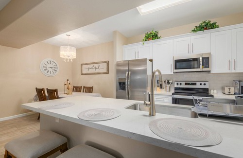 Parkwood Ranch Condo | EAST MESA LUXURIOUS, FULLY FURNISHED VACATION OR SHORT TERM RENTAL