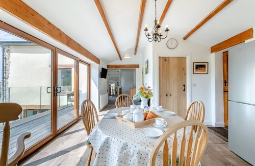 South Molton House | East Mill Barn - Three Bedroom House, Sleeps 6