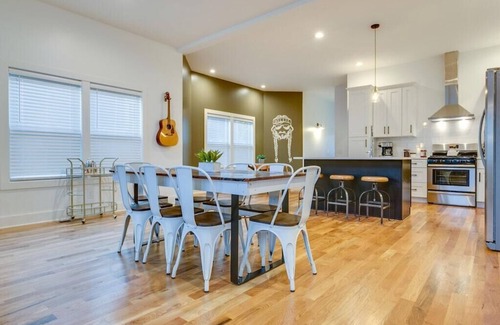 Cleveland Park House | East Nash~A+ Location. 2.5 mil to Broadway~Private yard.Perfect for large groups