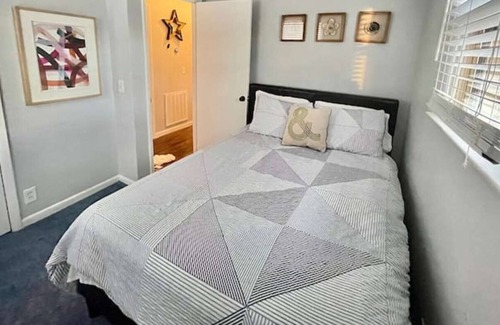 Historic Edgefield House | East Nash/Downtown