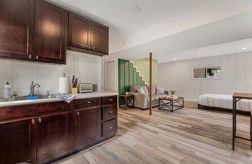 Nashville Apartment | East Nashville Studio, private entrance and yard , 10 min to downtown!