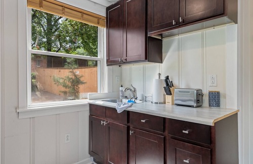 Nashville Apartment | East Nashville Studio, private entrance and yard , 10 min to downtown!