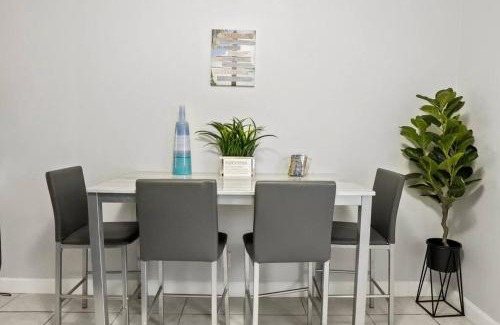 Riviera Beach Apartment | East on Silver Beach 411B