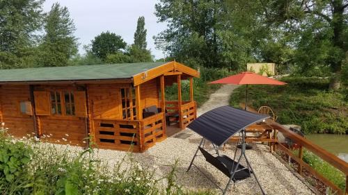 Sturton By Stow Ski Chalet | East Pool Cabin