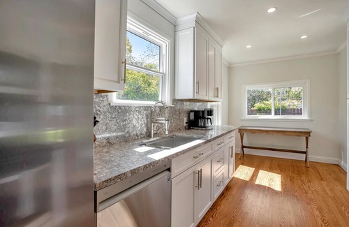 Central Sacramento House | East Sacramento Charmer