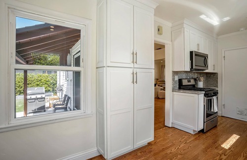 Central Sacramento House | East Sacramento Charmer