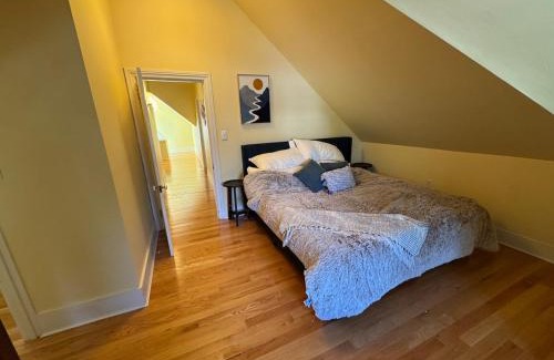 Blackstone Apartment | East Side Dream Home near Brown