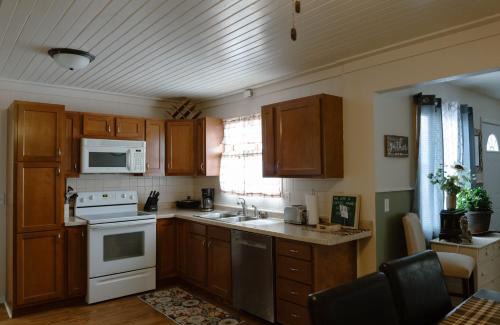 Mobridge Hotel | East Side Motel & Cabins
