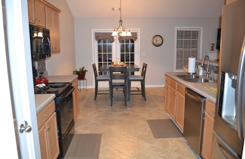 Athens House | East Side Ranch-Minutes to Downtown