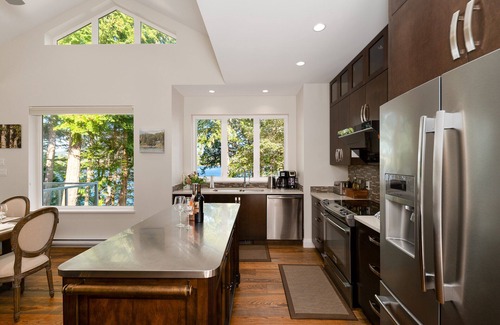 East Sooke House | East Sooke Hideawy,TOP VIEW,180° SEA VIEW