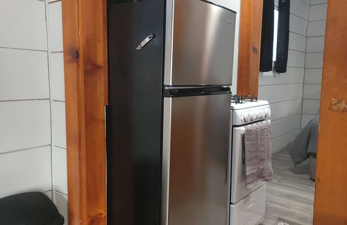 East Tawas Cabin | East Tawas 1 bedroom Hawthorne cabin.