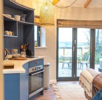 Kilkhampton House | East Thorne Glamping