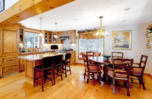 Vail House | East Vail Haven