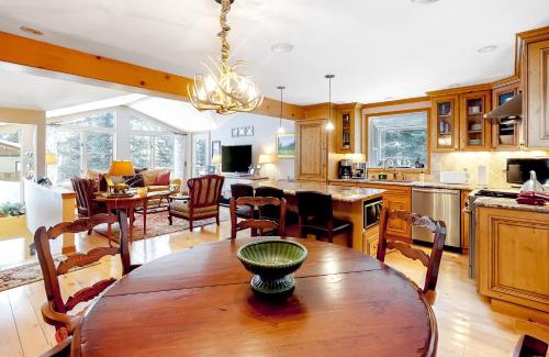 Vail House | East Vail Haven