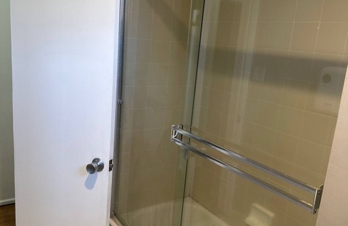 East Village Condo | East Village Arts 1-bedroom condo with AC and WiFi in beautiful Long Beach.