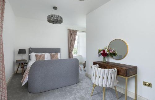 Thornhill House | East Wing