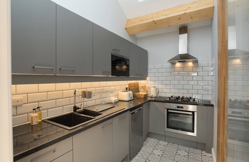 Belluton Cottage | EAST WING, pet friendly, character holiday cottage in Pensford