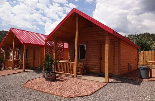 Glendale Cabin | East Zion-Glendale Ranch Cabin 1