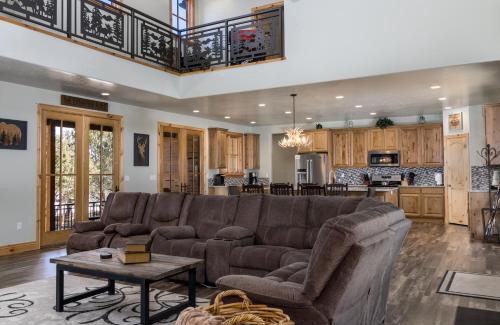 Zion National Park East Entrance House | East Zion Trails Retreat-Hot tub, Resort Amenities, Exceptional