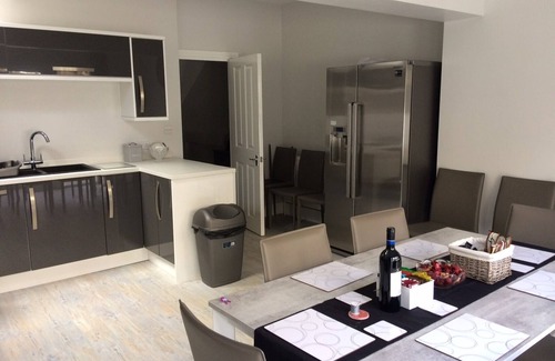 Eastbourne House | Eastbourne holiday home for 10+