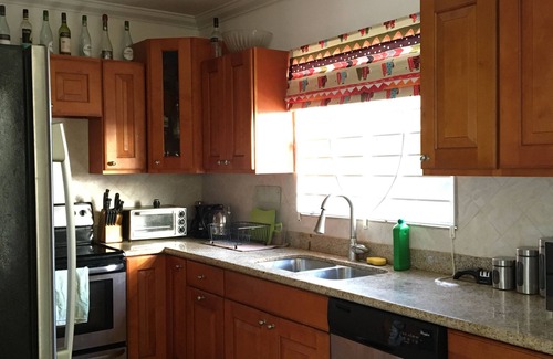 Rowans House | EASTER SPECIAL - Sunny 2-bedroom townhouse in quiet gated community