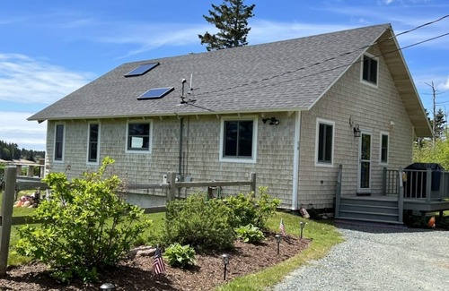Corea Cottage | Easterly II a Private Secluded Seaside Cottage In The Village Of Corea