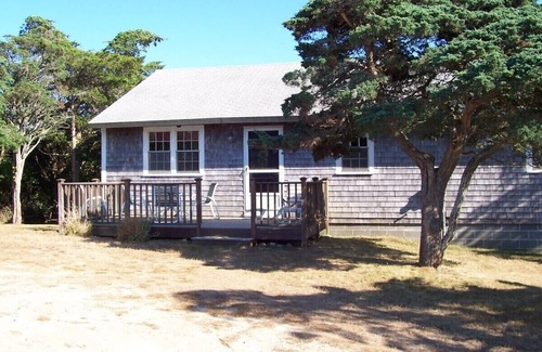 Quidnet Cottage | Eastern end of Nantucket pet friendly, Kid friendly secluded cottage